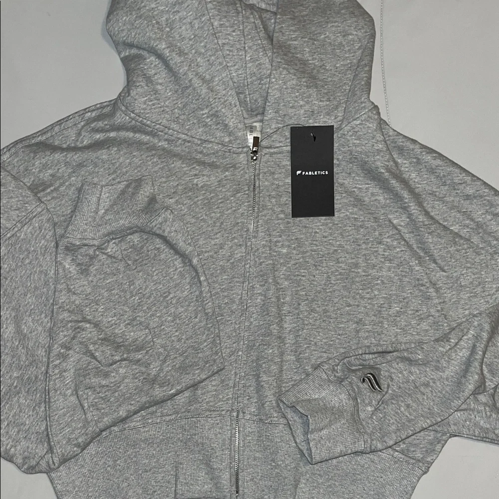 NWT Fabletics Oversize Cropped Full Zip Hoodie - Picture 2 of 13